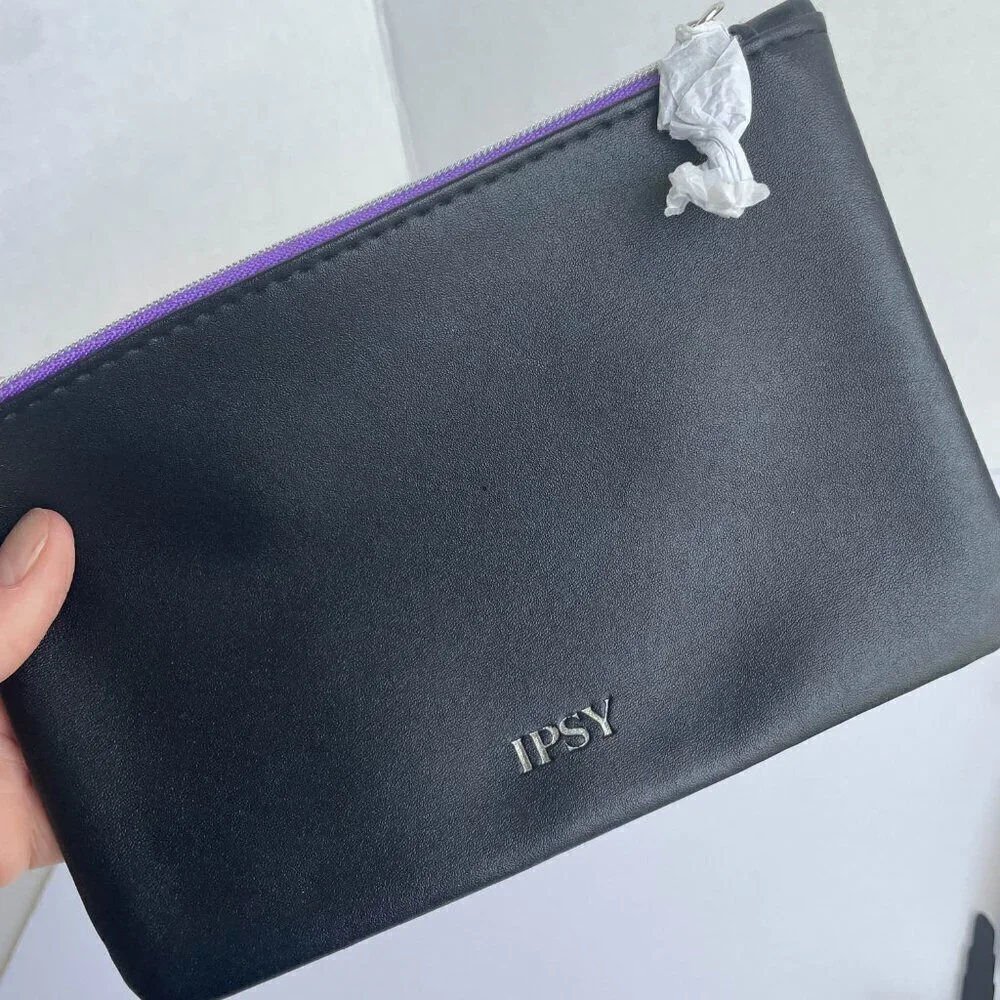 ipsy ***smoke free